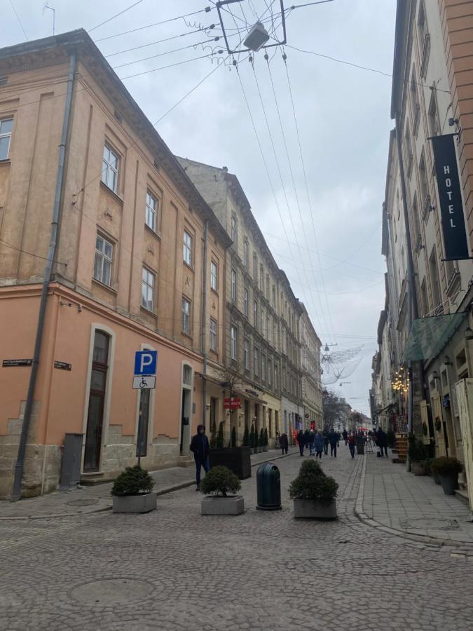 Apartment in Lviv on Serbska street Buitenkant foto